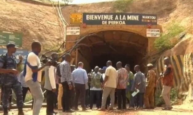 Des mineurs emprisonnés sous terre depuis 3 semaines au Burkina Faso.