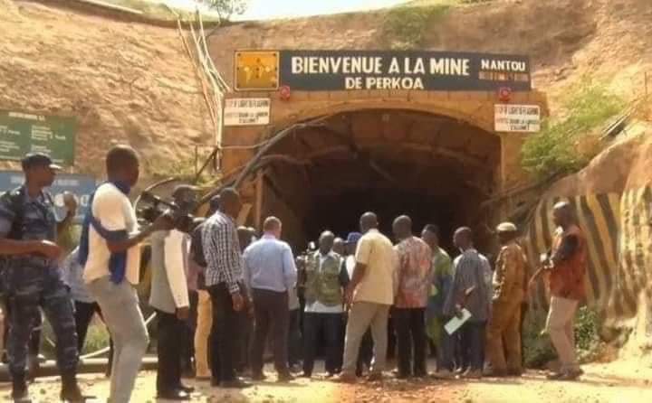 Des mineurs emprisonnés sous terre depuis 3 semaines au Burkina Faso.